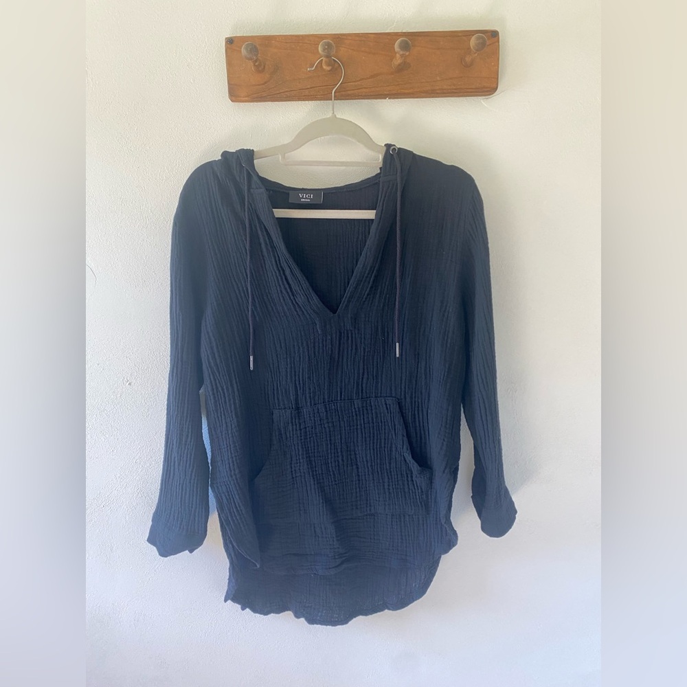 Vici Black Cotton Gauze Pullover, Size Small